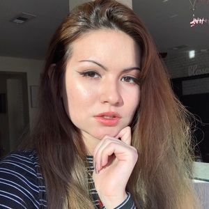 Meet your Posher, Deysha